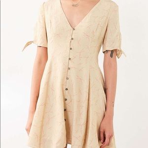 Kimchi Blue Sally Sue tie sleeve dress XS